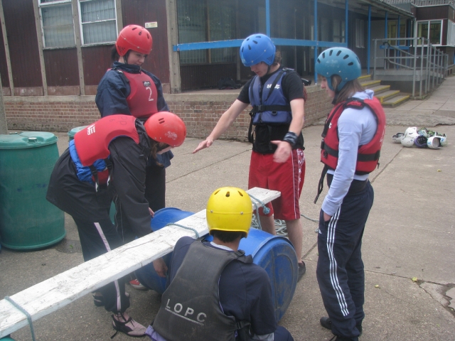 Teamwork is essential for the bridge construction